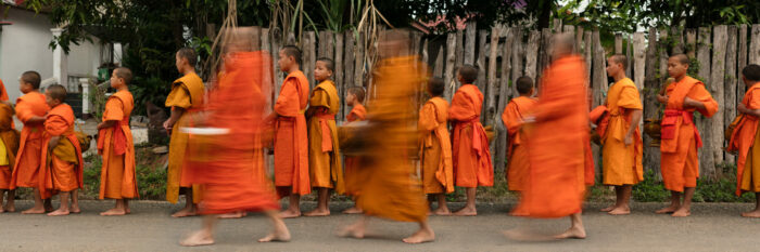 Loas Procession